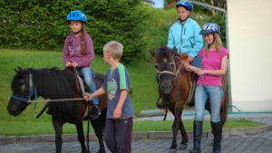 Kinderurlaub in Bayern Familienurlaub mit Ponyreiten